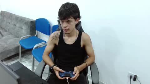 brayan_oconer08 online show from October 25, 2:35 am