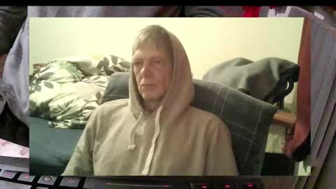 bremer64 online show from November 11, 9:03 am