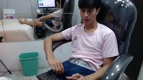 Esteban online show from February 14, 2:07 am