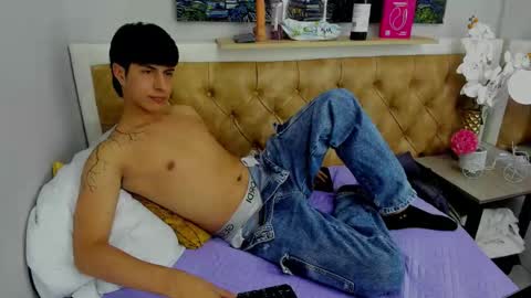 Esteban online show from September 21, 2:12 am