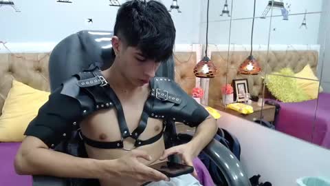 Esteban online show from February 19, 12:46 am