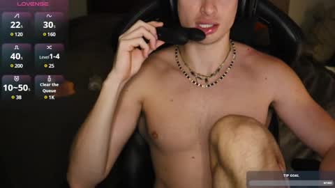 brentonverde online show from January 2, 11:27 pm