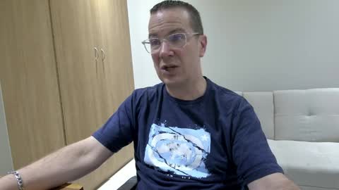 Brett online show from March 31, 6:31 pm