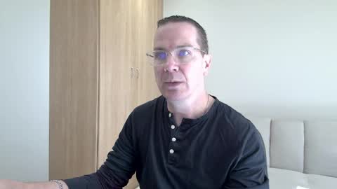 Brett online show from June 6, 9:48 am