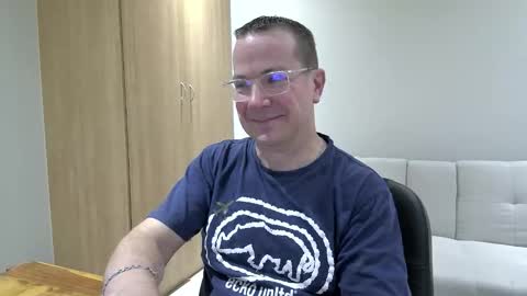 Snapshot of brettdj chatting on September 12, 3:56 pm Brett online show from September 12, 3:56 pm