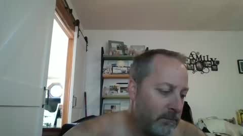 Snapshot of brettsky chatting on October 10, 7:29 pm hey online show from October 10, 7:29 pm