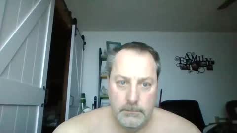 Snapshot of brettsky chatting on February 12, 8:38 am hey online show from February 12, 8:38 am