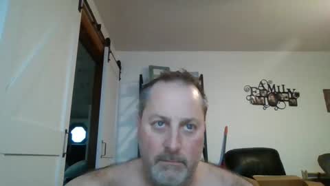 Snapshot of brettsky chatting on December 11, 6:37 pm hey online show from December 11, 6:37 pm