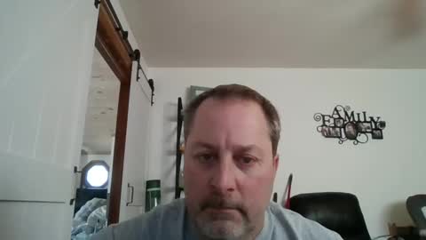 Snapshot of brettsky chatting on February 8, 4:14 pm hey online show from February 8, 4:14 pm