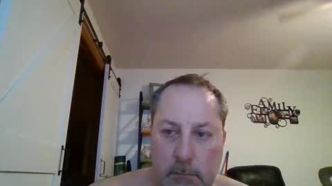 Snapshot of brettsky chatting on February 7, 11:23 am hey online show from February 7, 11:23 am