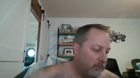 Snapshot of brettsky chatting on January 28, 9:19 pm hey online show from January 28, 9:19 pm