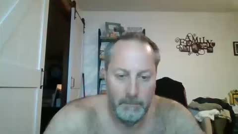 Snapshot of brettsky chatting on October 12, 10:37 pm hey online show from October 12, 10:37 pm