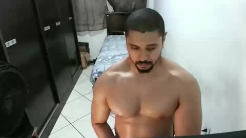 Snapshot of brianaries chatting on December 26, 11:13 pm brianaries online show from December 26, 11:13 pm