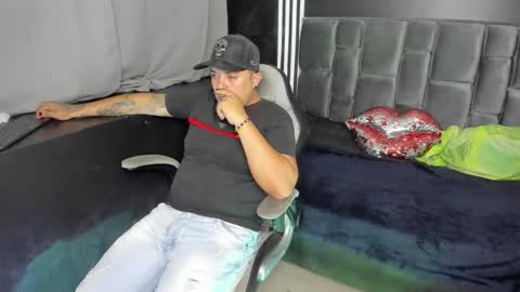 brianhot_fire online show from December 2, 3:42 am