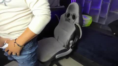 brianhot_fire online show from November 30, 4:25 am