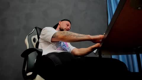 Brian online show from March 7, 6:46 am