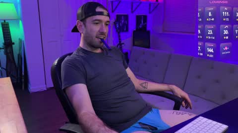 Snapshot of bricktiger chatting on February 1, 3:19 am BrickTiger online show from February 1, 3:19 am