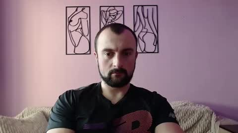 brindlefly69 online show from December 18, 11:34 am