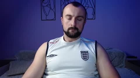 brindlefly69 online show from December 12, 12:44 pm