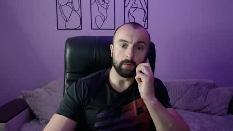 brindlefly69 online show from October 4, 12:21 pm