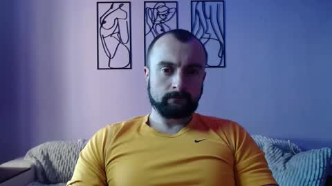 brindlefly69 online show from January 2, 11:52 am