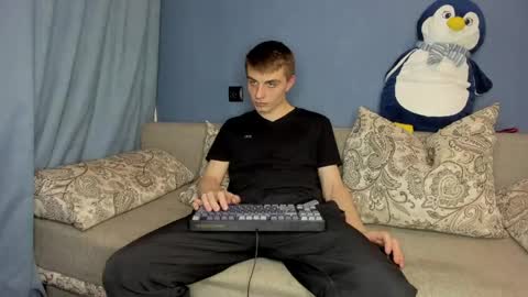 bristlebback online show from April 14, 5:23 pm