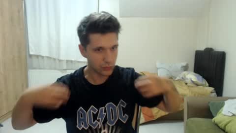 brownhaiir online show from August 1, 8:41 pm