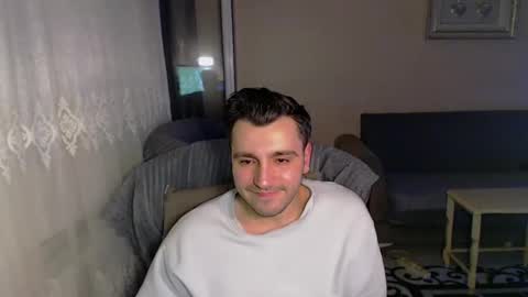 Snapshot of brownhaiir chatting on January 22, 1:20 am brownhaiir online show from January 22, 1:20 am