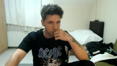 brownhaiir online show from May 25, 7:53 pm