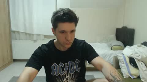 brownhaiir online show from June 4, 7:42 pm