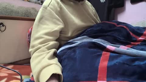 Snapshot of brownie_cake chatting on January 17, 6:47 pm brownie_cake online show from January 17, 6:47 pm