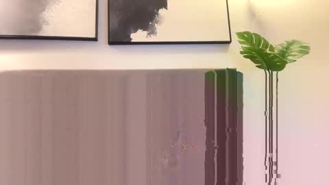 Brownskinshortyy online show from January 22, 4:44 am