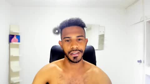 bruce_1111 online show from September 19, 12:56 am