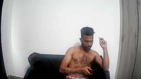 bruce_1111 online show from January 6, 8:24 pm