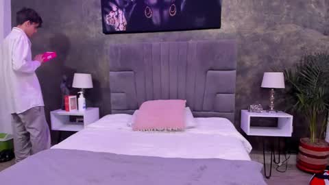 Bruce Hans online show from February 16, 11:27 am