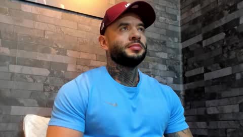 brucedallas online show from January 7, 1:43 am