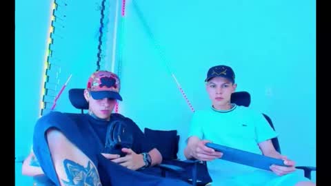 Snapshot of bruno_wild chatting on September 24, 12:58 pm Bruno wild online show from September 24, 12:58 pm