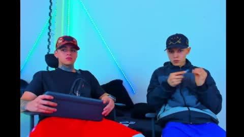 Snapshot of bruno_wild chatting on September 14, 5:53 am Bruno wild online show from September 14, 5:53 am