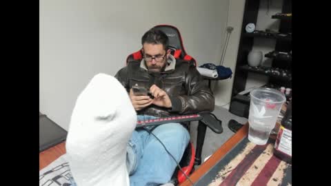 BRUTALMASTER1983 online show from December 21, 6:09 am