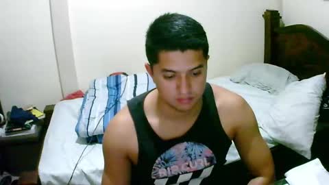 Snapshot of bryanbendy chatting on February 28, 1:15 am bryanbendy online show from February 28, 1:15 am