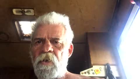 bubbabobo online show from May 19, 1:21 am