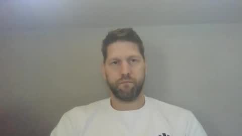 bubblebee1982 online show from June 9, 7:21 am
