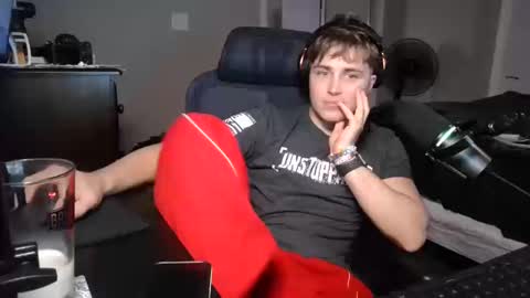 BubblebuttBdn online show from October 18, 2:49 am