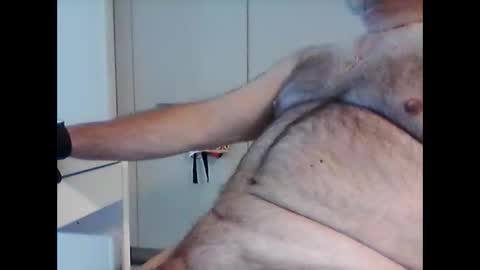 Snapshot of budapestgrandpa chatting on October 26, 7:43 am budapestgrandpa online show from October 26, 7:43 am