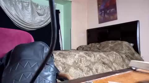 buddylovex online show from November 3, 11:50 pm