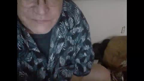 Snapshot of buddyluvzumore chatting on January 4, 8:28 am buddyluvzumore online show from January 4, 8:28 am