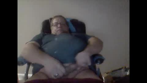 Snapshot of buddyluvzumore chatting on February 18, 8:59 am buddyluvzumore online show from February 18, 8:59 am