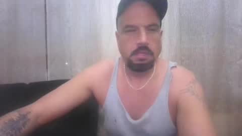 BuffaloNYDude online show from October 2, 3:43 am