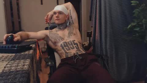 Snapshot of bulatov_x chatting on March 5, 6:23 pm Dmitriy  online show from March 5, 6:23 pm