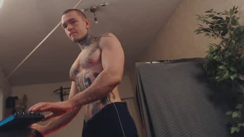 Snapshot of bulatov_x chatting on February 6, 8:18 am Dmitriy  online show from February 6, 8:18 am